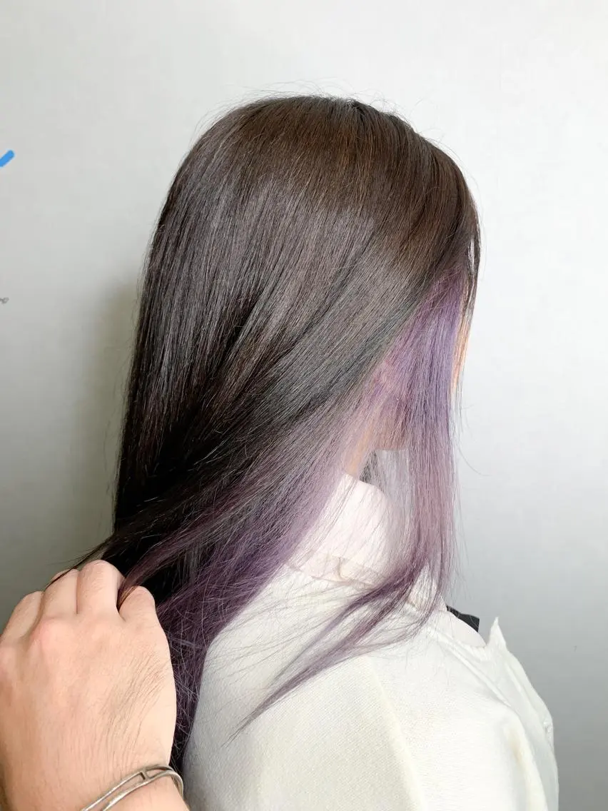 セミロング カラー インナーカラー ラベンダーカラー ヘアカラー 🌈 DAIKI 🌈のヘアスタイル