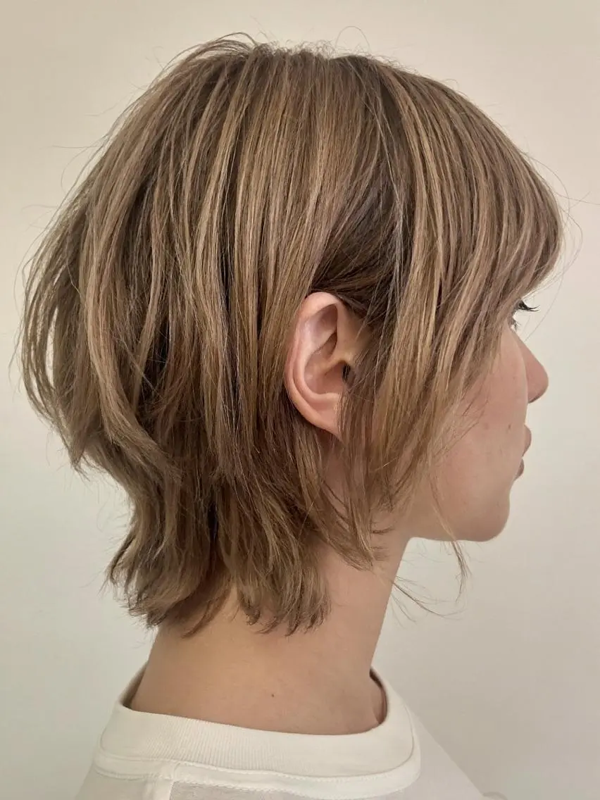 ショート ブラウン艶カラー / mizuki🎀のヘアスタイル