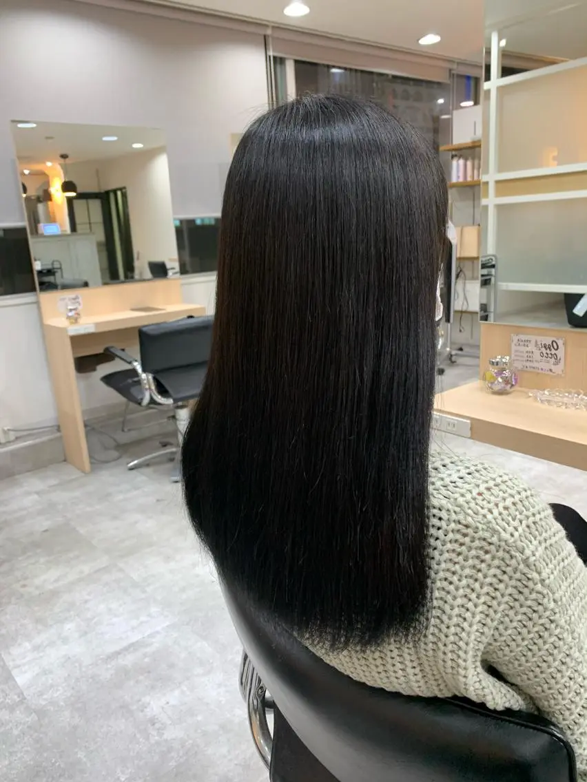 ロング 縮毛矯正 髪質改善🩵艶髪 ストレート🩵山口のヘアスタイル