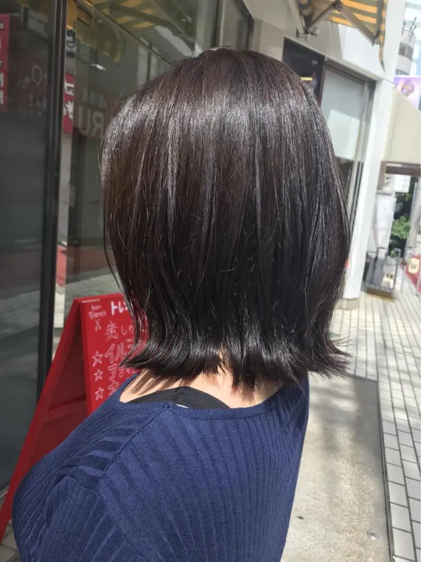 ミディアム カラー グレージュ ボブ Blanco Color&Careのヘアスタイル