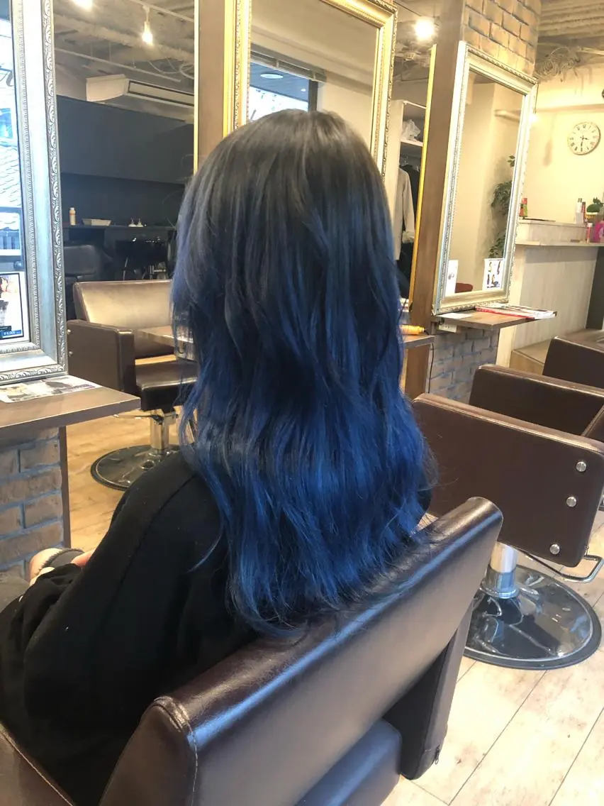 ミディアム カラー ブルーカラー ブルージュ グラデーションカラー 美髪・艶髪特化美容師 RYOJIのヘアスタイル