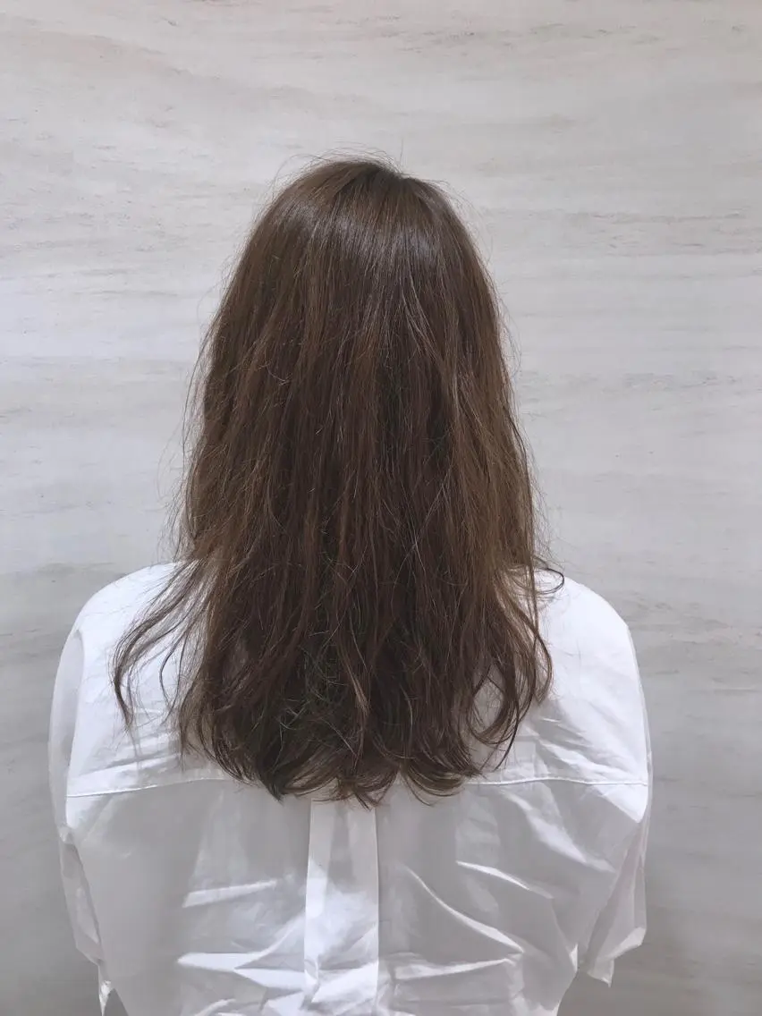 ロング パーマ 田中 真衣のヘアスタイル
