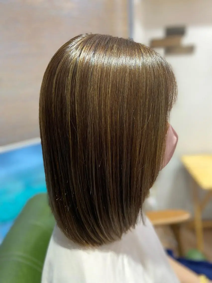 ミディアム ハイライト 代表　しみず としやのヘアスタイル