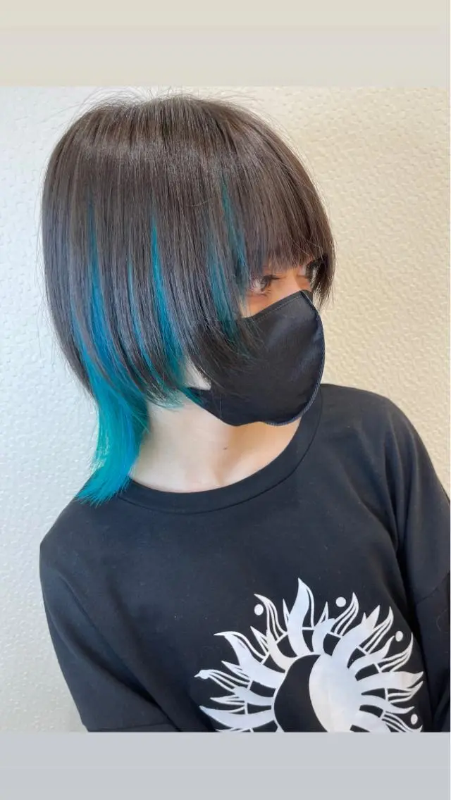 カラー ブルーカラー インナーカラー ヘアカラー トリートメント かずくん🦩名古屋 ハイトーン/レイヤーのヘアスタイル