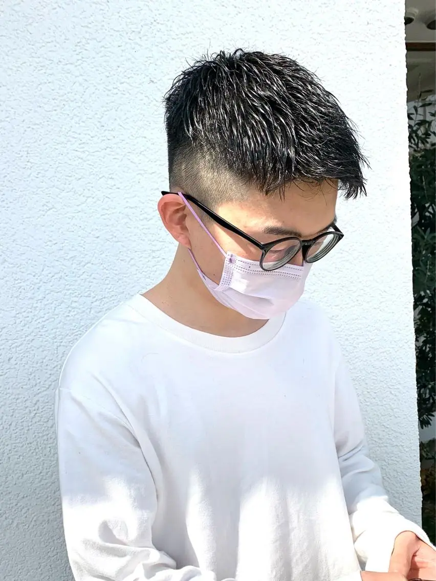 ショート ヘアアレンジ メンズ フェードカット スキンフェード 刈り上げ ショートヘア メンズパーマ職人 加藤 弘貴のヘアスタイル