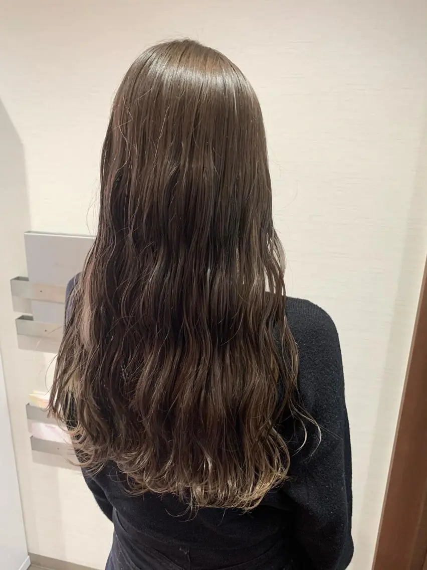 ロング カラー 蓮見友里 PiSTA／portのヘアスタイル