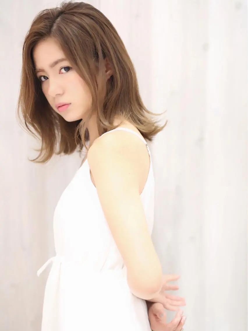ミディアム 切りっぱなしボブ ボブ 中村 美穂のヘアスタイル