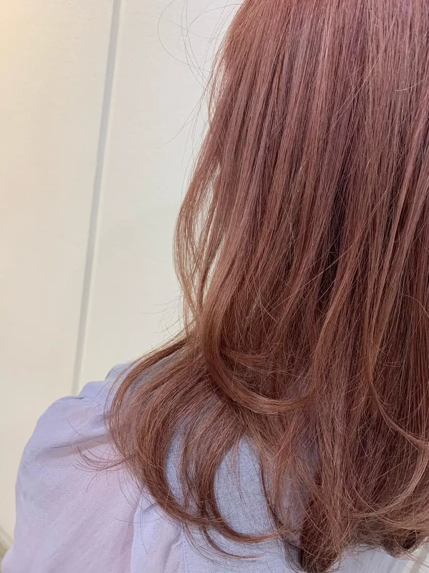 セミロング カラー ピンクカラー Lolonois梅田 /Okazaki:)のヘアスタイル