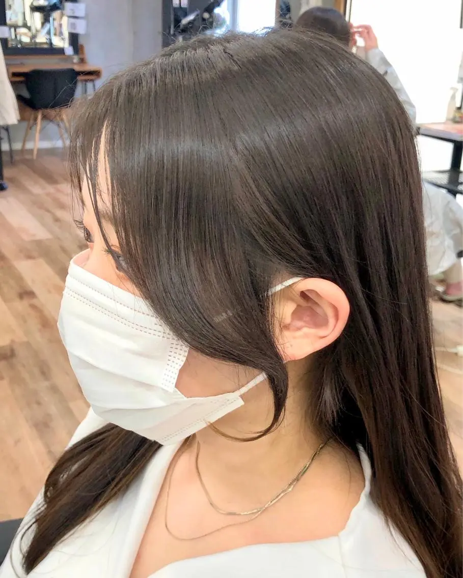 ロング 顔周りカット 韓国風ヘア カット トレンドヘア🌿 chinariのヘアスタイル