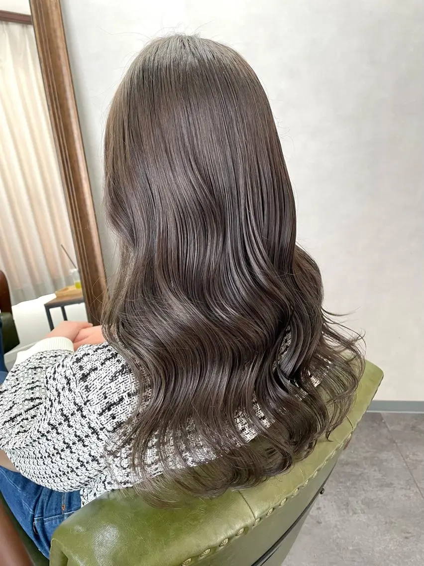 セミロング ヘアカラー レイヤーカット/透明 感カラー🩵中村友美のヘアスタイル
