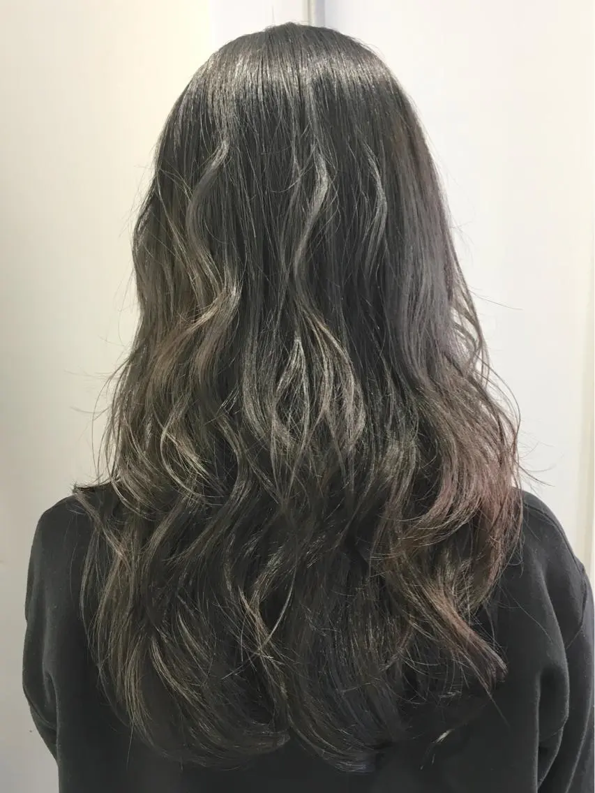 ロング カラー グレージュ カット ヘアカラー トリートメント ヘアセット yoshi ☆のヘアスタイル