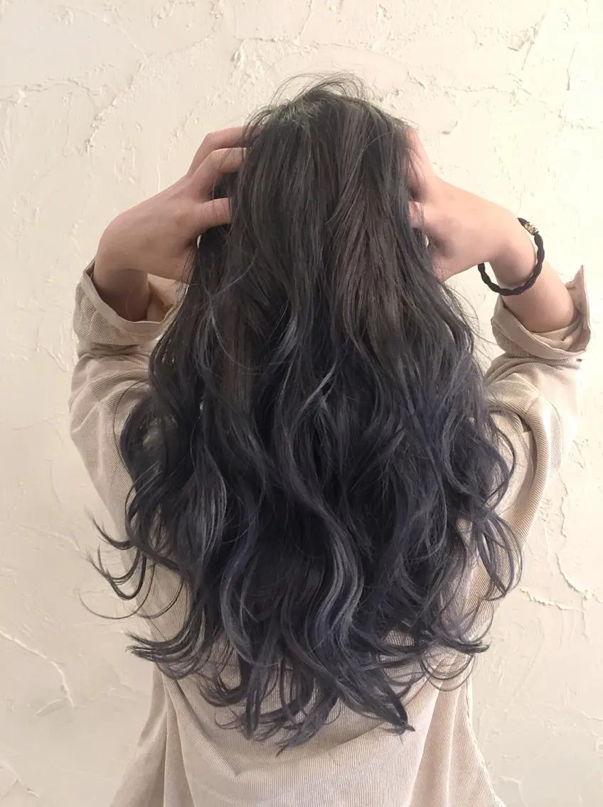 ロング カラー ブリーチ 韓国レイヤー外国人風 透明感カラー髪質改善のヘアスタイル