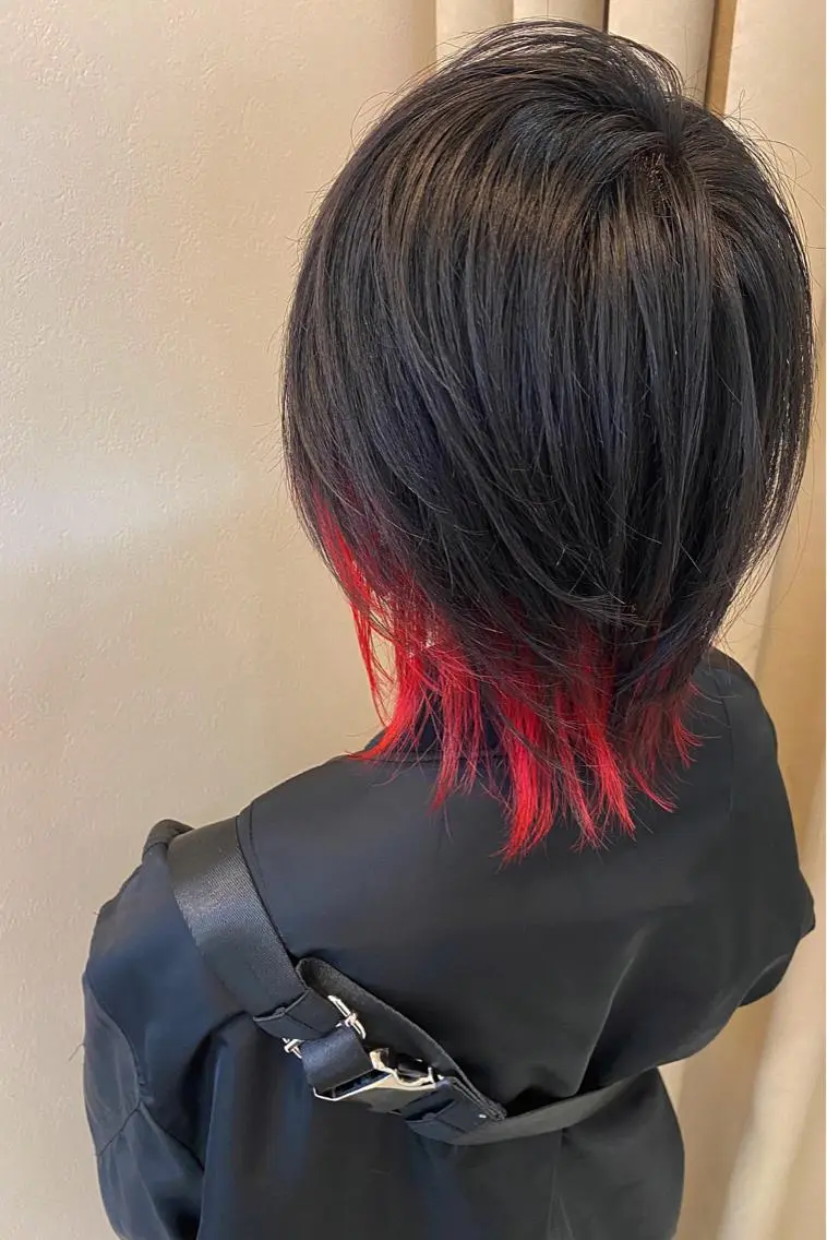ミディアム カラー ヘアアレンジ ウルフカット シールエクステ専門店 Spira藤崎宮のヘアスタイル