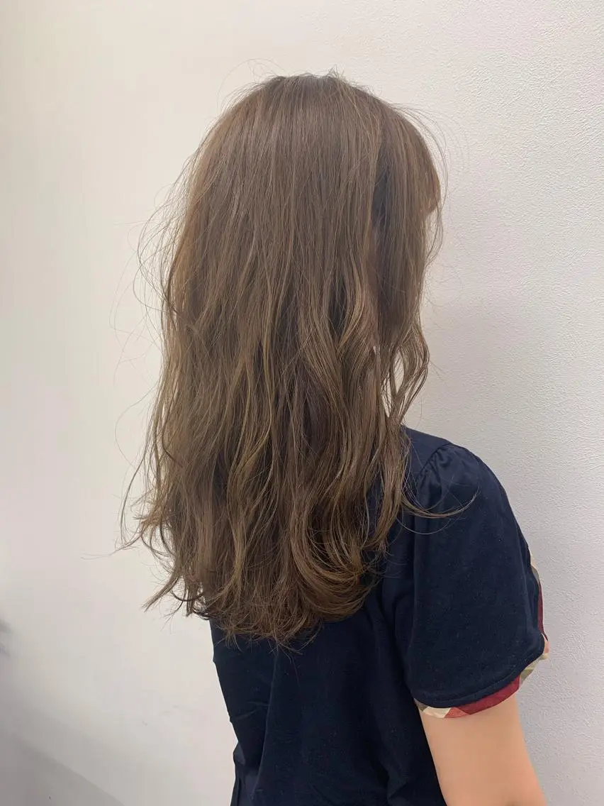 セミロング 【丁寧なカウンセリ ング】MIHOのヘアスタイル