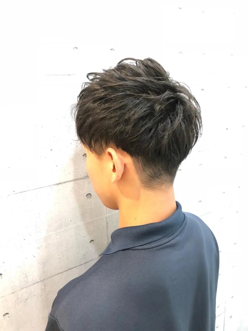 メンズ マッシュ ツーブロック カット 北脇 健治のヘアスタイル