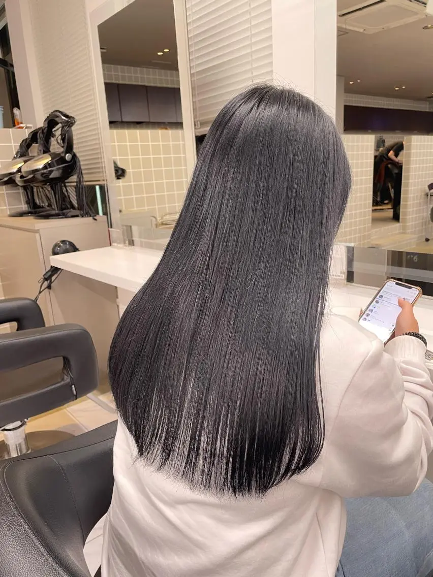 ミディアム カラー パーマ ヘアアレンジ メンズ キッズ ネイル マツエク・マツパ アイブロウ 🦋縮毛/韓国レイヤ ー/透明感カラー🦋のヘアスタイル