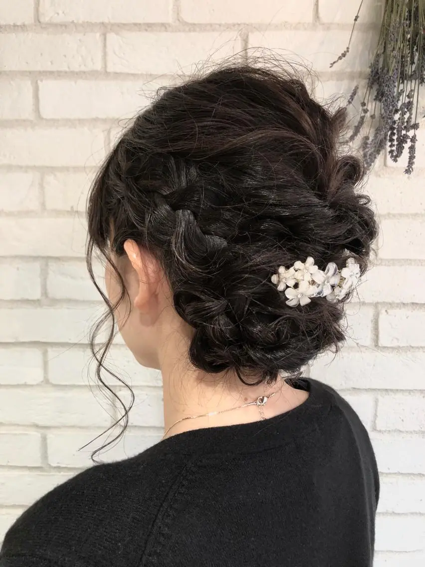 ミディアム ヘアアレンジ 小島 侑衣のヘアスタイル