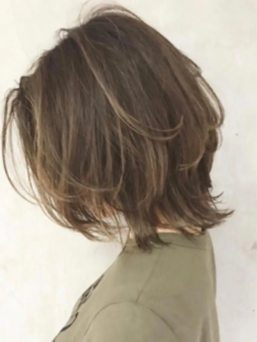 ミディアム 【ANSWER】 渡辺カリン🌼のヘアスタイル
