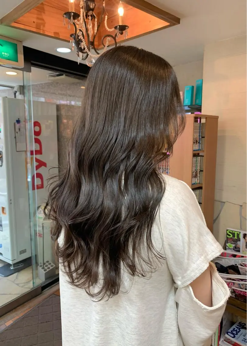 セミロング カラー ベージュカラー 矢野 晃平のヘアスタイル