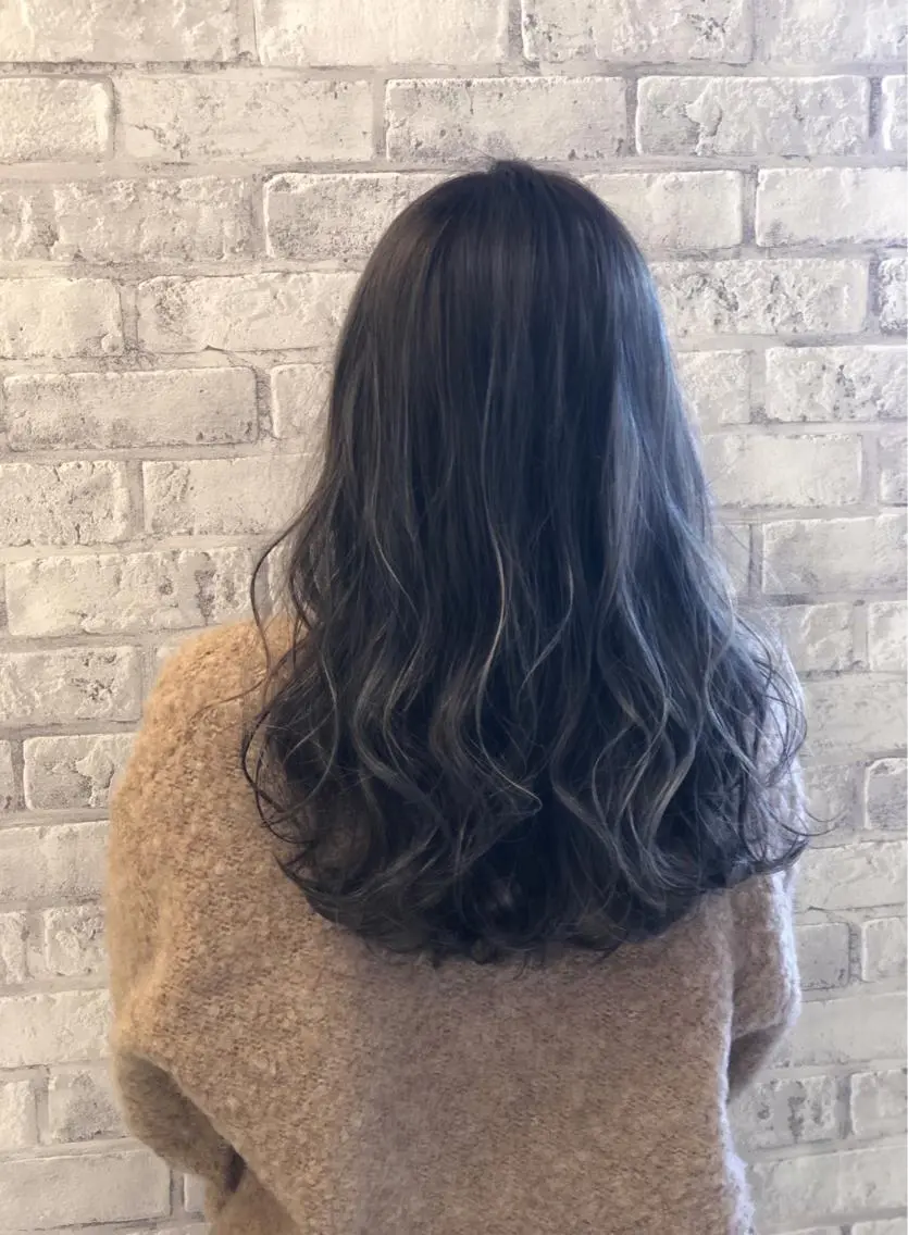 セミロング カラー ヘアアレンジ ヘアカラー トリートメント 秋山 幸太のヘアスタイル