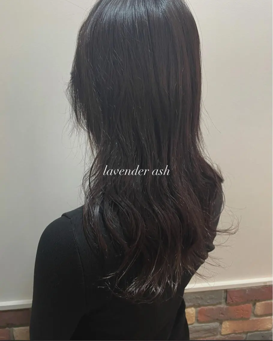 ミディアム カラー 中井 茅佳のヘアスタイル