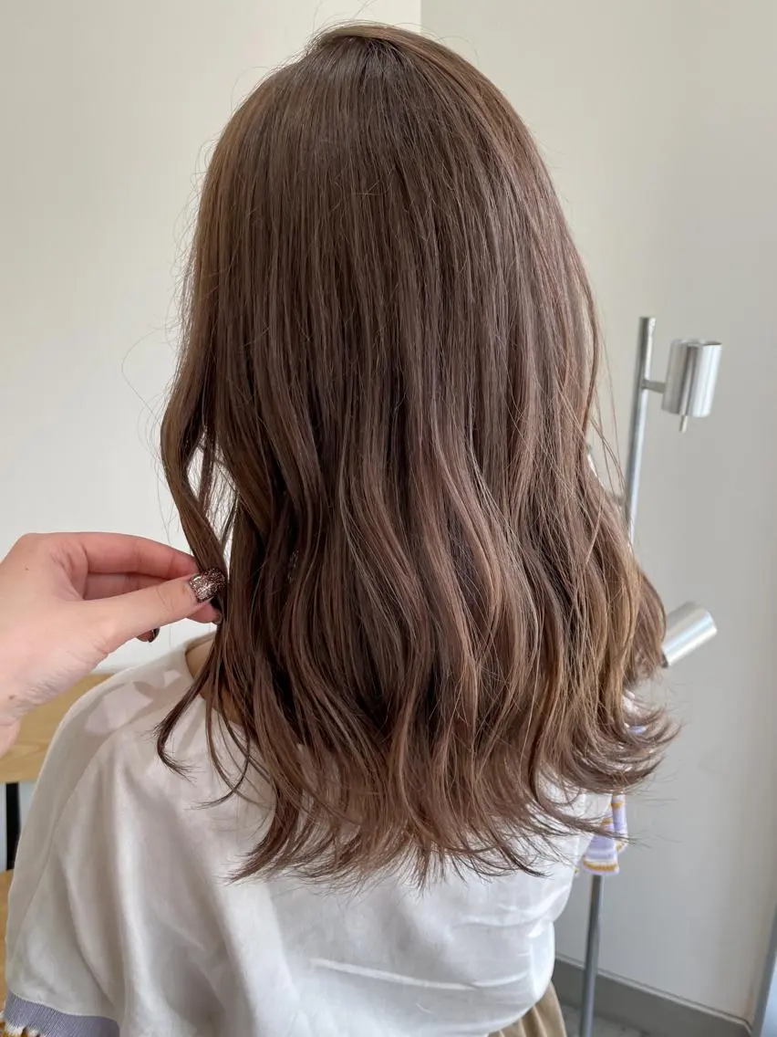 セミロング カラー mir MIYUのヘアスタイル