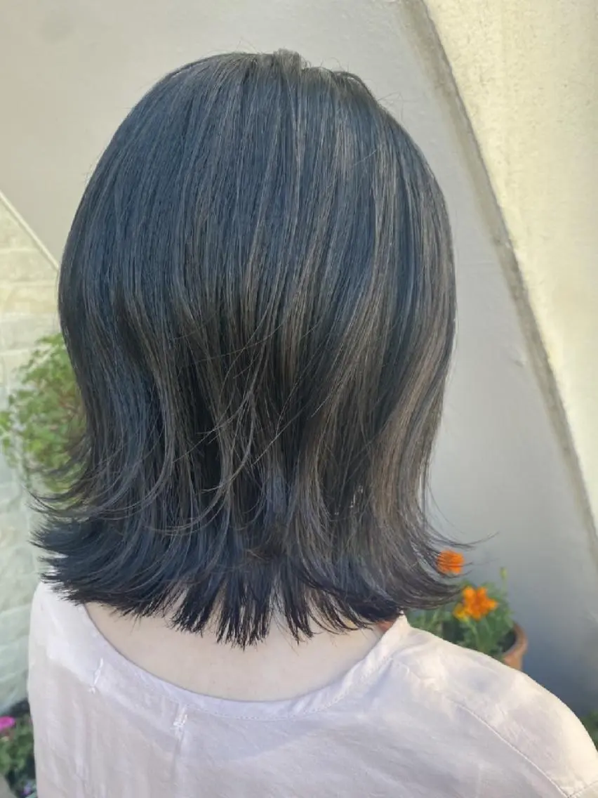 ミディアム 髪質改善/白髪ぼかし SHIONのヘアスタイル