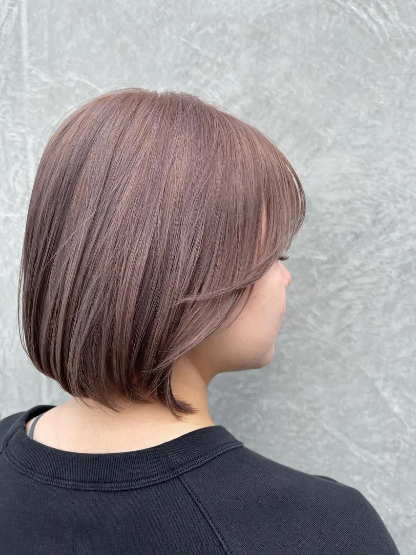 ミディアム カラー ボブ カット ヘアカラー トリートメント 一ノ瀬 暁のヘアスタイル