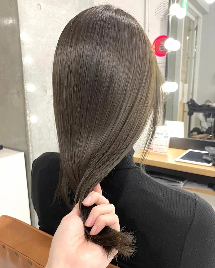 ロング カラー カット ヘアカラー トリートメント 🧸ミルクティー🧸 kousei🧸のヘアスタイル