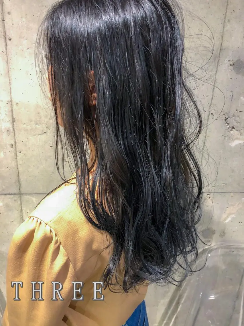 ミディアム カラー パーマ グラデーションカラー ネイビーカラー kenta GATTACAのヘアスタイル