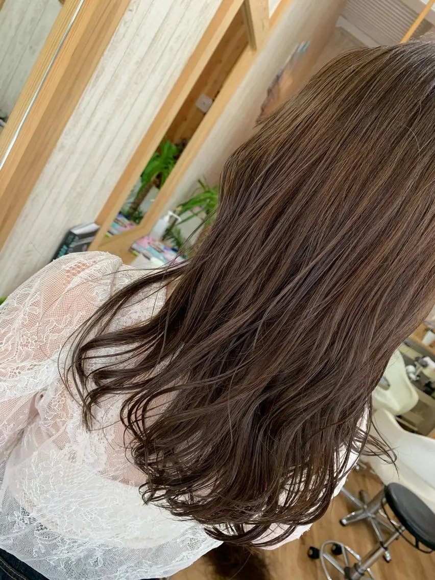 ロング カラー イルミナカラー ロング カット ヘアカラー トリートメント ヘッドスパ hair &make EPICRUMIのヘアスタイル