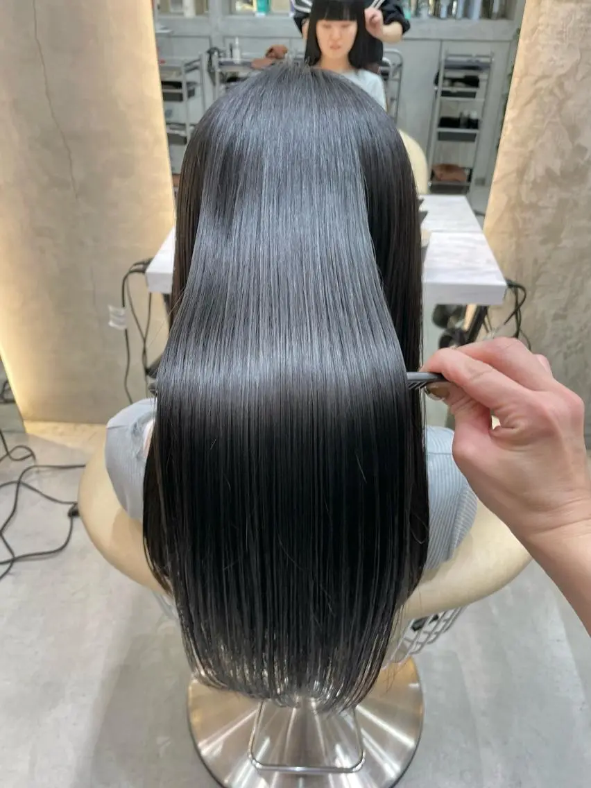 ロング カット 縮毛矯正 トリートメント ✨コテ巻き風パーマ ✨川合佑哉のヘアスタイル