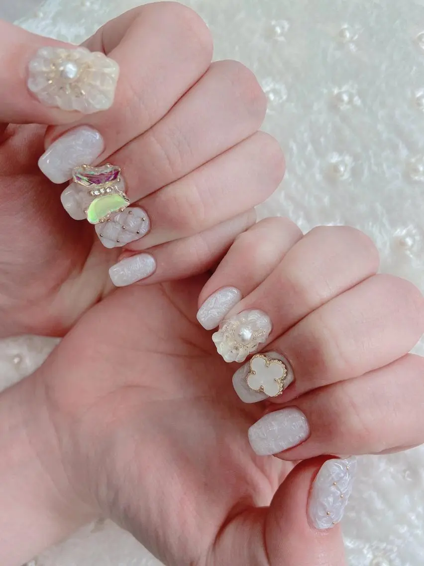 ネイル ストーンネイル Nailist🌟 Wakanaのネイルデザイン