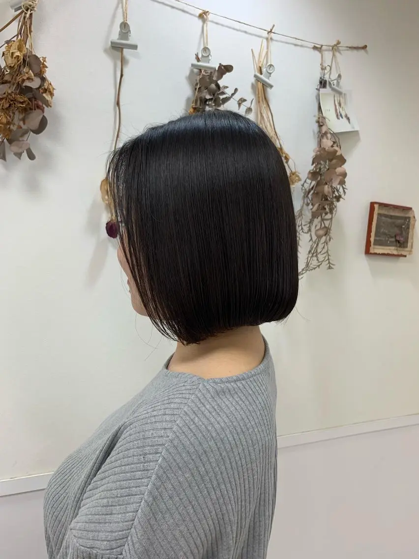 ミディアム 羽エクステ🪽 🤍まき🤍のヘアスタイル