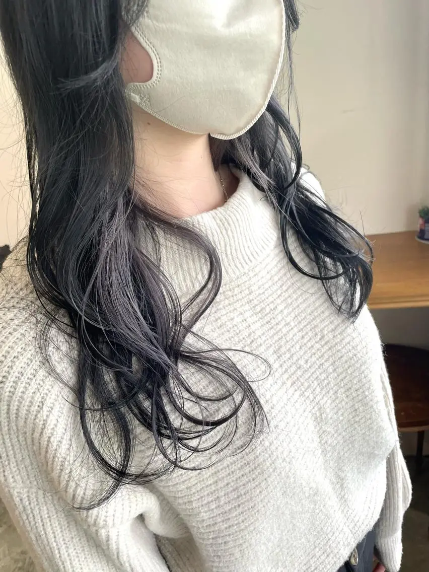 ミディアム カラー ヘアアレンジ シルバー ☂️カトウ ケイゴ☂️のヘアスタイル