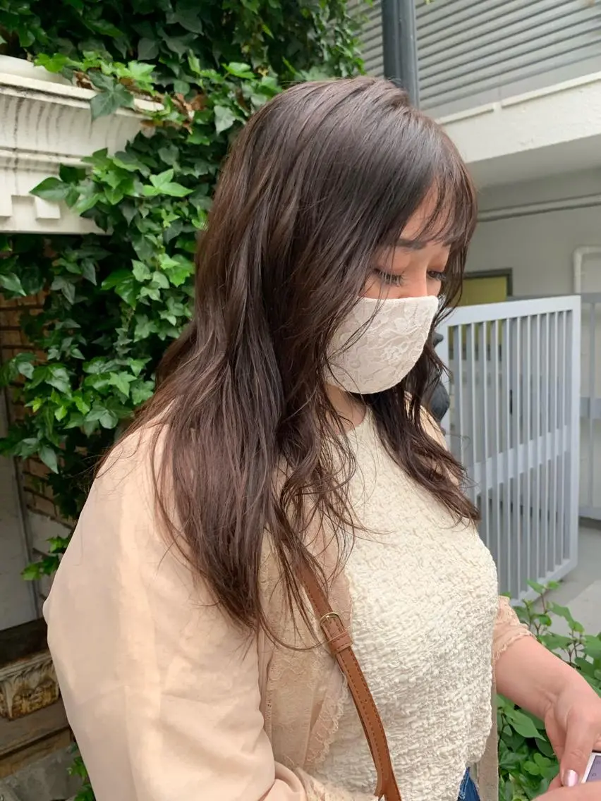セミロング カラー ブリーチ グレージュ ラベンダーカラー ラベンダーグレージュ ラベンダーグレー 似合わせカラー🫶 小川千波のヘアスタイル