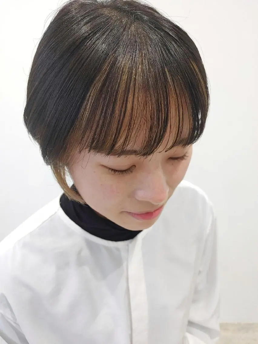 ショート カラー ブリーチ ハイライトカラー ハイライト 渋谷隠れ家サロン🌿 河原志帆のヘアスタイル