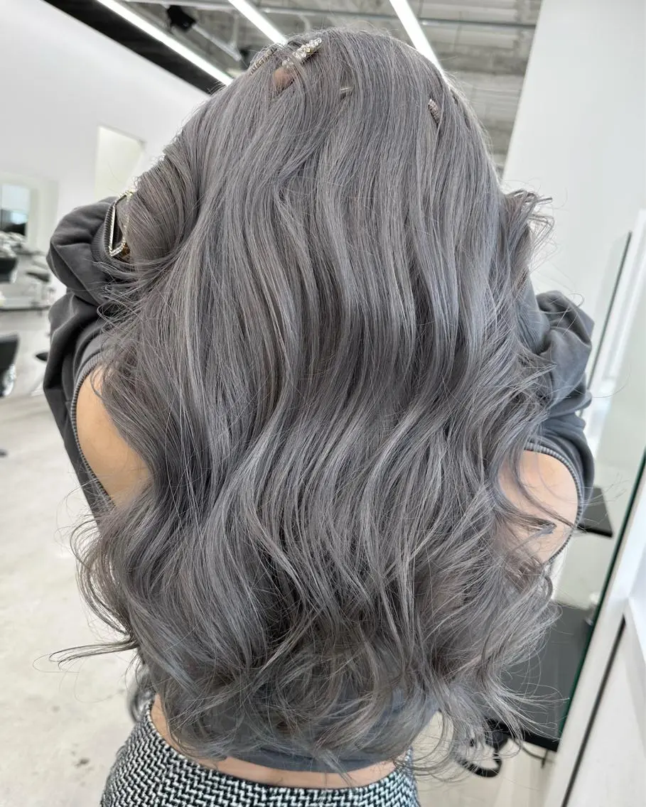 カラー ダブルカラー BLEACHi /noeのヘアスタイル