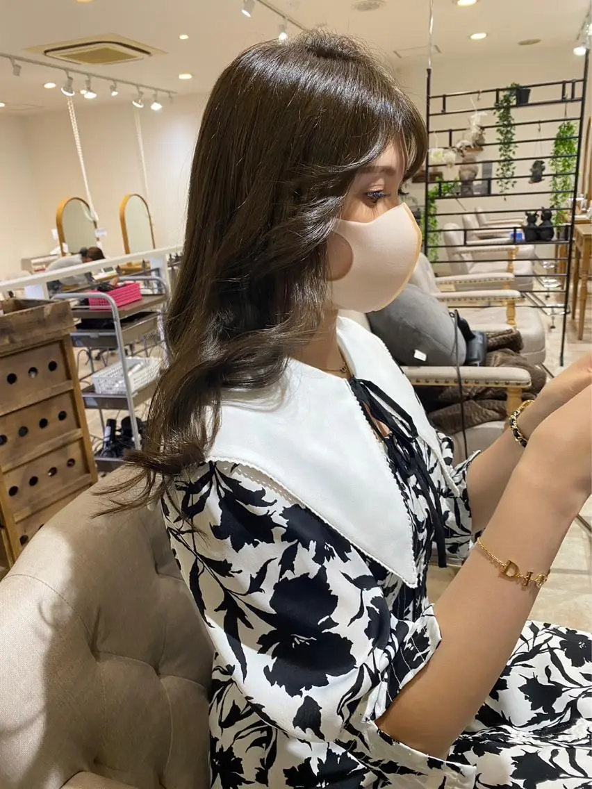 カラー イルミナカラー 山本 銘子のヘアスタイル