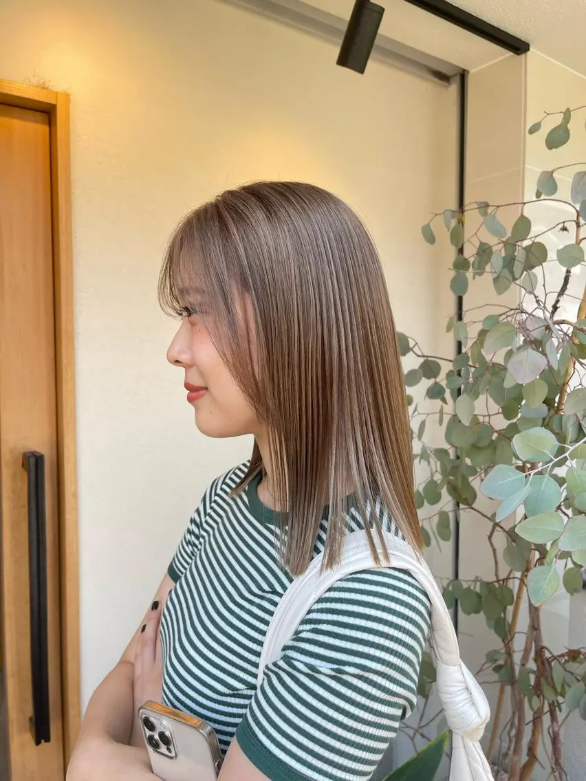 セミロング カラー ベージュカラー ハイトーンカラー 似合わせカット 【ボブ/ハイトーン /ナチュラル】HIIのヘアスタイル