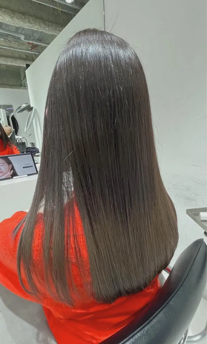 ロング カラー アッシュ ラベンダーカラー ラベンダーアッシュ mai🐷髪質改善 🖤透ける暗髪🖤のヘアスタイル