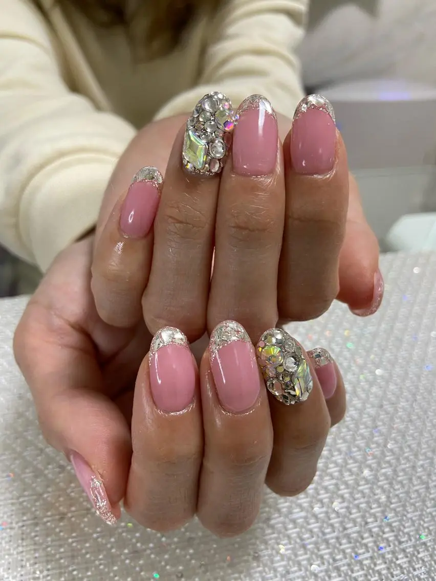 ネイル ハンドネイル ハンドケア private salon  Rinの眉毛・アイブロウイメージ