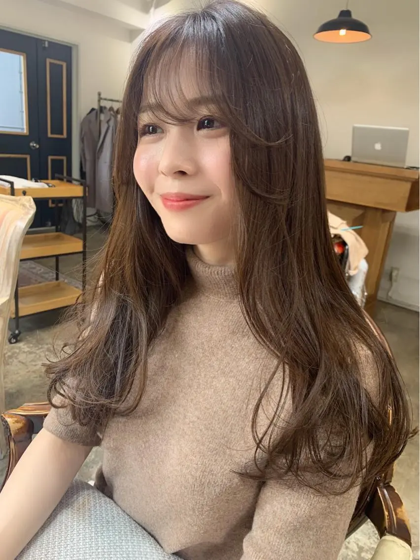 ロング カラー 顔周りカット かきあげバング シースルーバング HARUKA ⭐️モデル募集中⭐️のヘアスタイル
