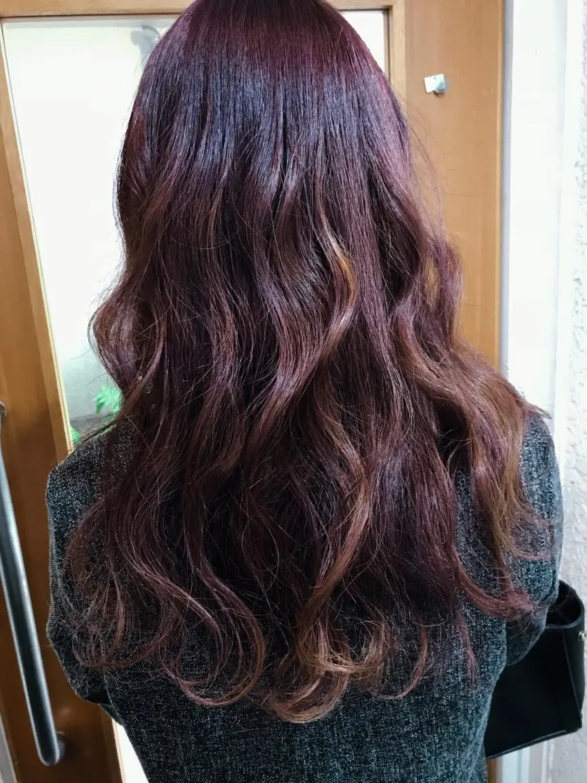 ロング カット ヘアカラー トリートメント 山本 みきのヘアスタイル