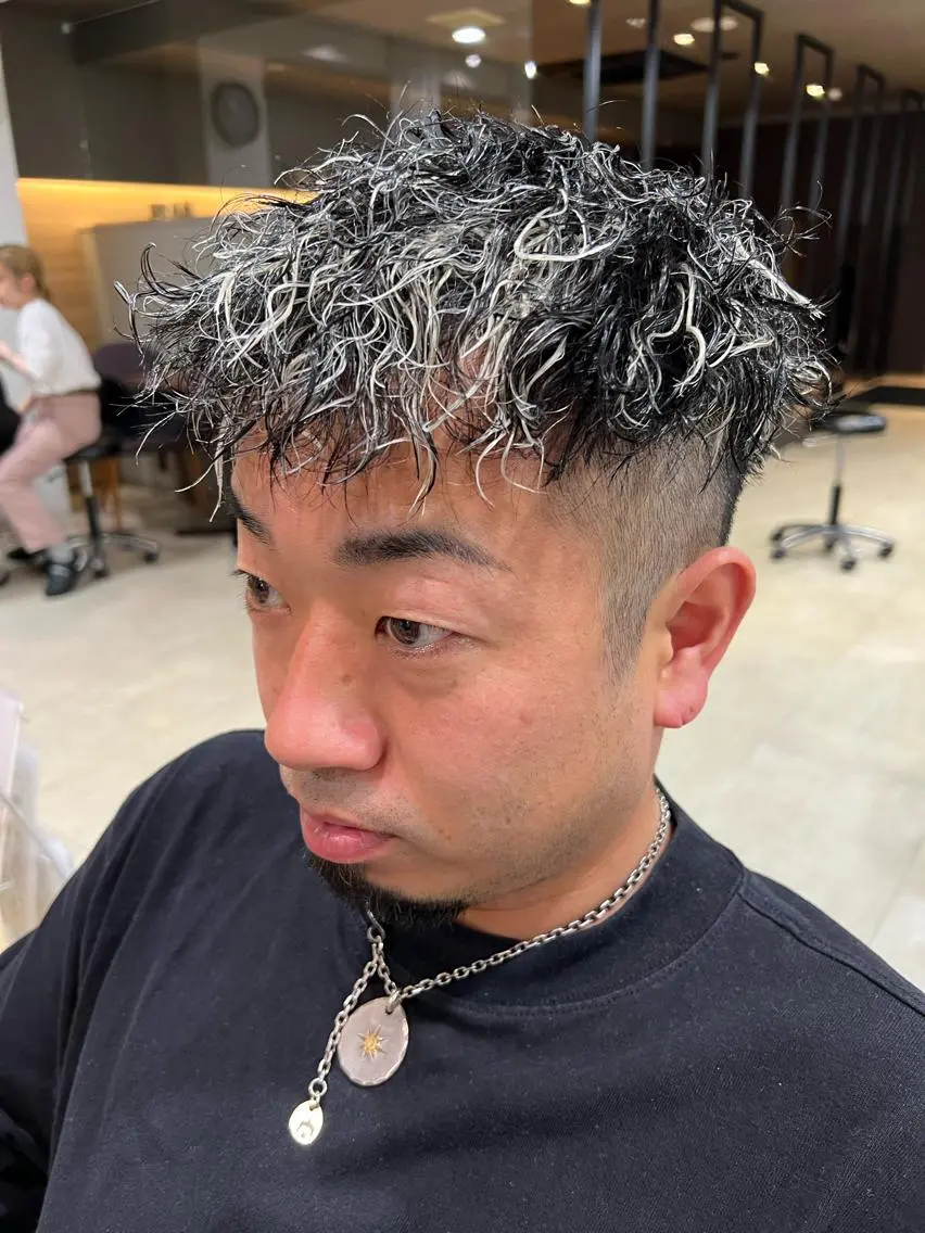 パーマ メンズ メンズメッシュ 心斎橋メンズサロン リベルテグリットのヘアスタイル
