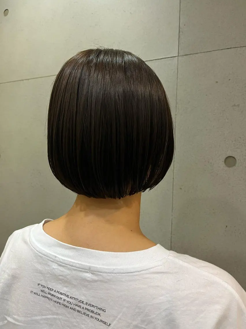 ミディアム ボブ おせ ちさとのヘアスタイル