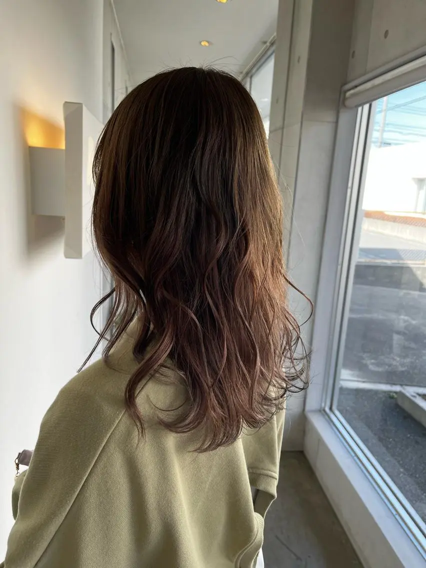 ミディアム おせ ちさとのヘアスタイル