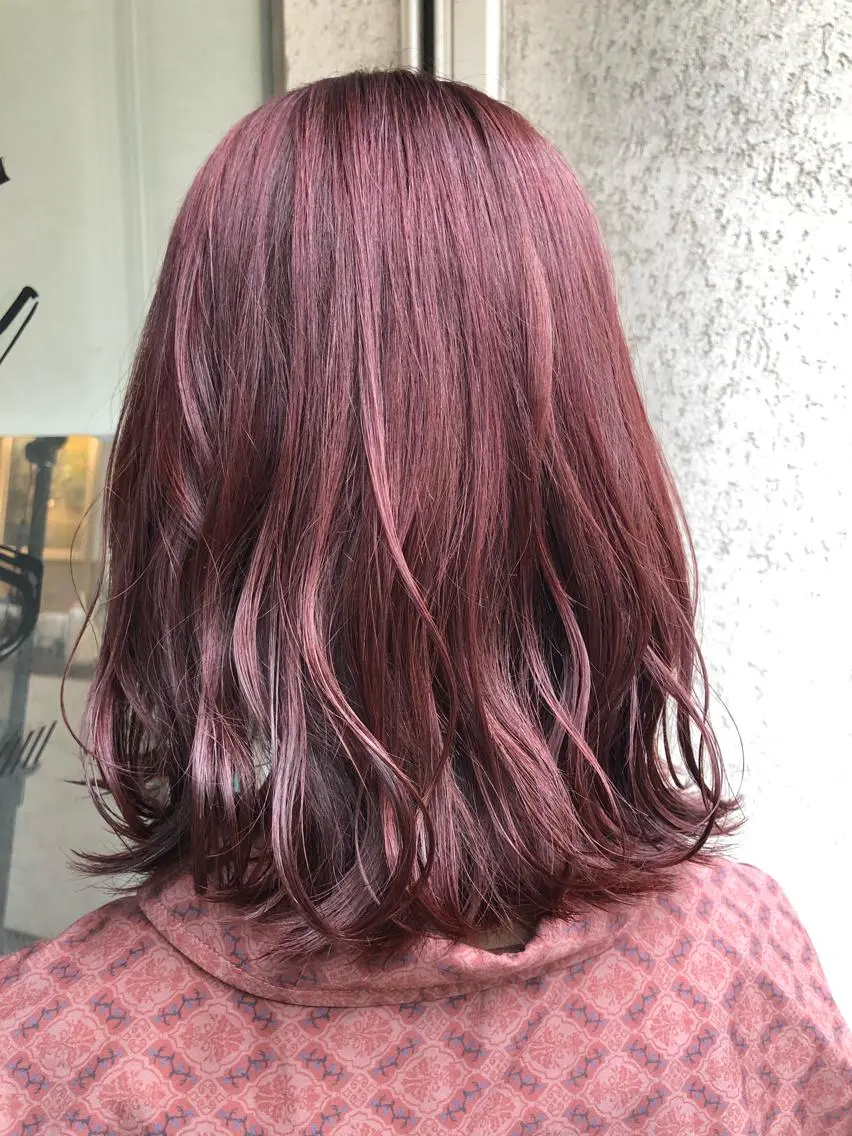 ミディアム カラー ピンクカラー ヘアカラー トリートメント CoCooN minamiのヘアスタイル