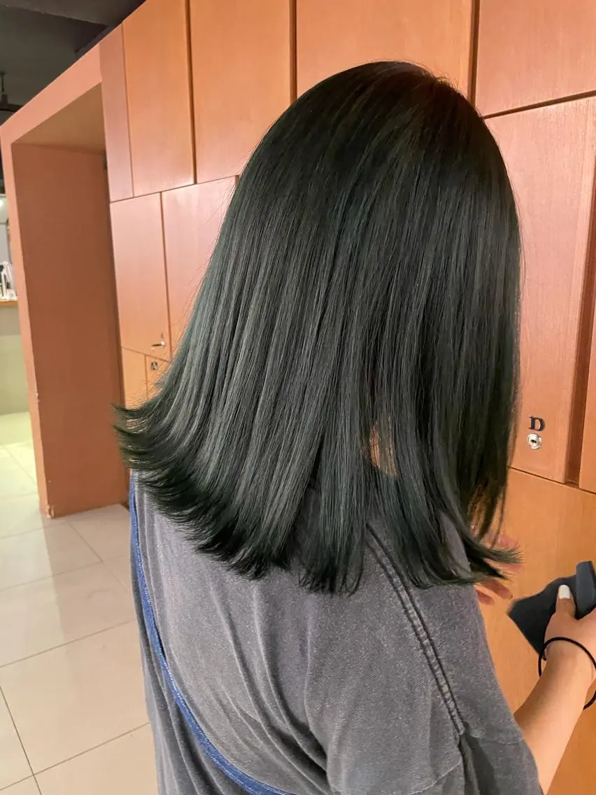 ミディアム たかはし はるかのヘアスタイル