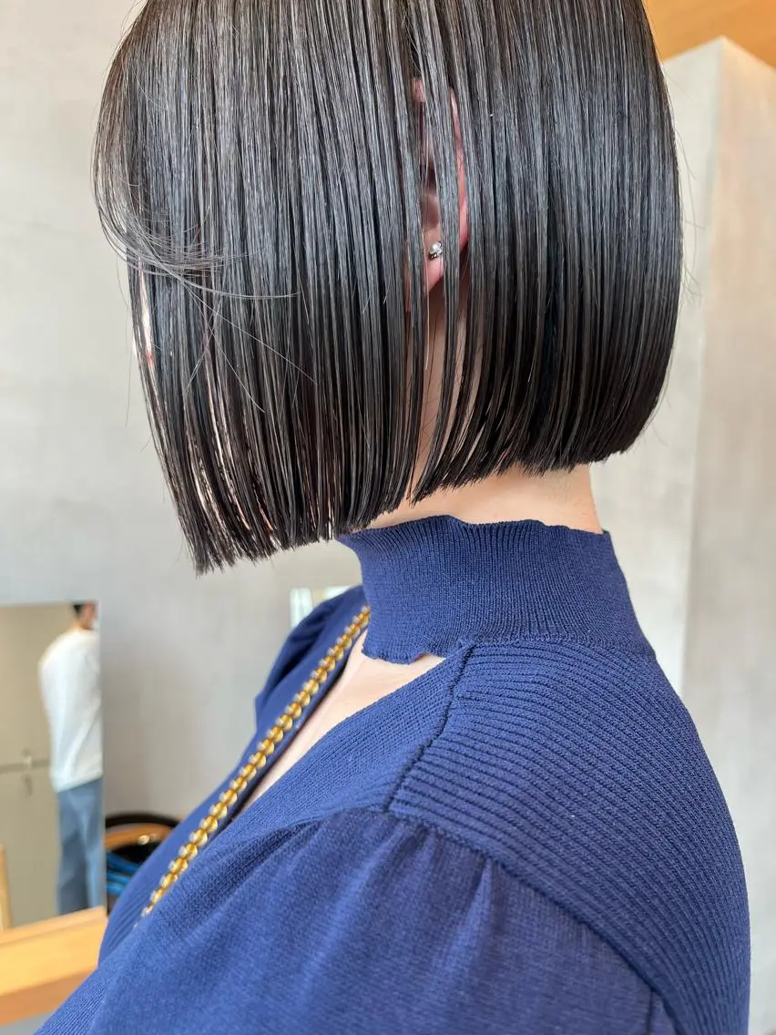 ミディアム 縮毛矯正ボブ&顔まわ レイヤー♡TOMOEのヘアスタイル